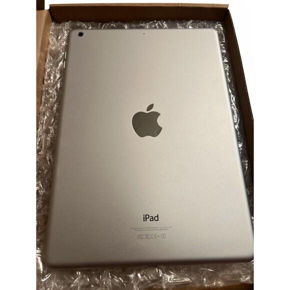 Restored Apple‎ iPad Air A1474 32 GB, Wi-Fi + 4G, 9.7 in - Silver VERY GOOD - Picture 2 of 3